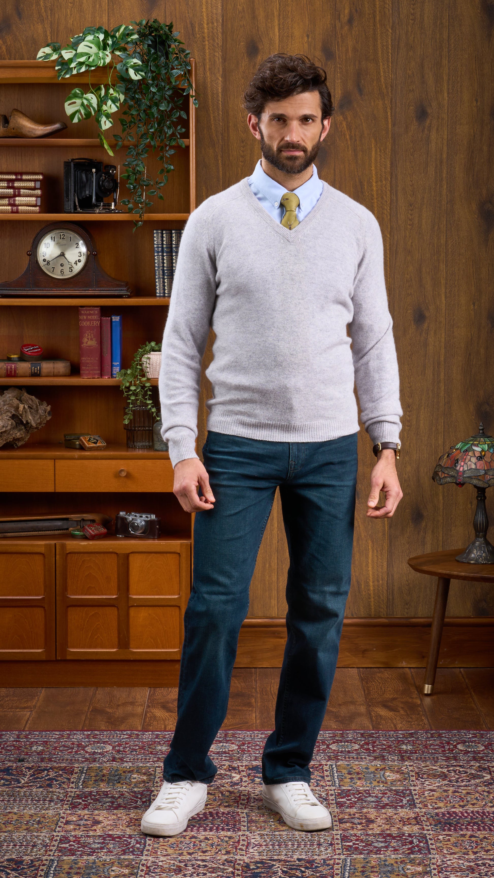 Lambswool Vee Neck Jumper in Light Grey Mix