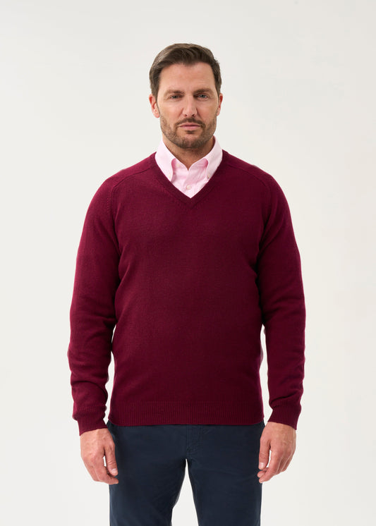 Men's Lambswool Vee Neck Jumper in Bordeaux