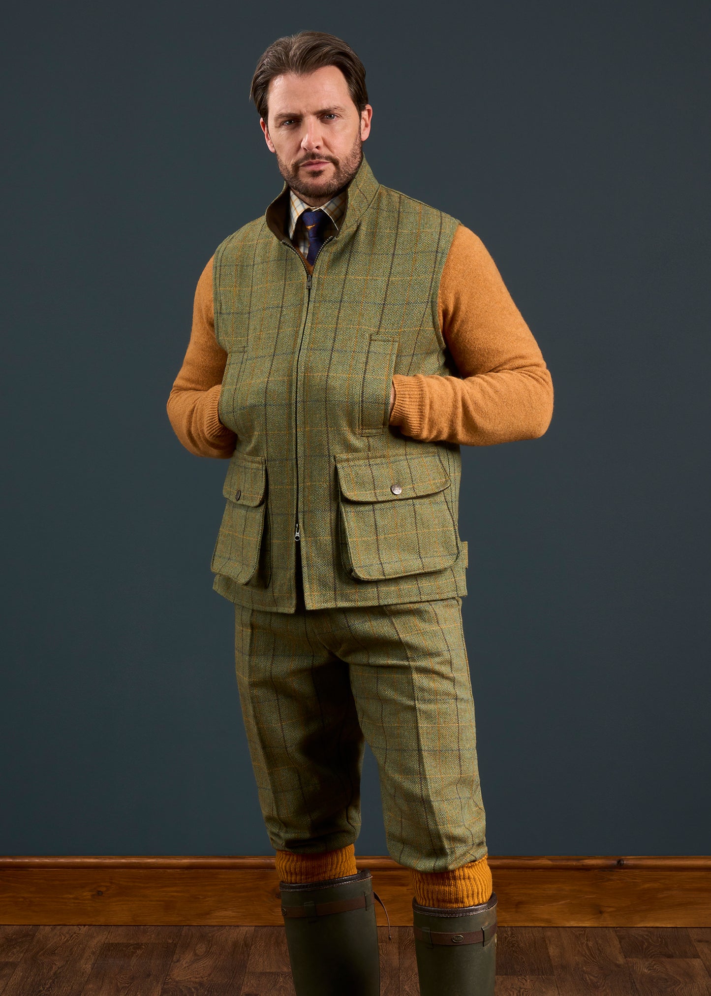 Rutland Men's Tweed Waistcoat In Dark Moss