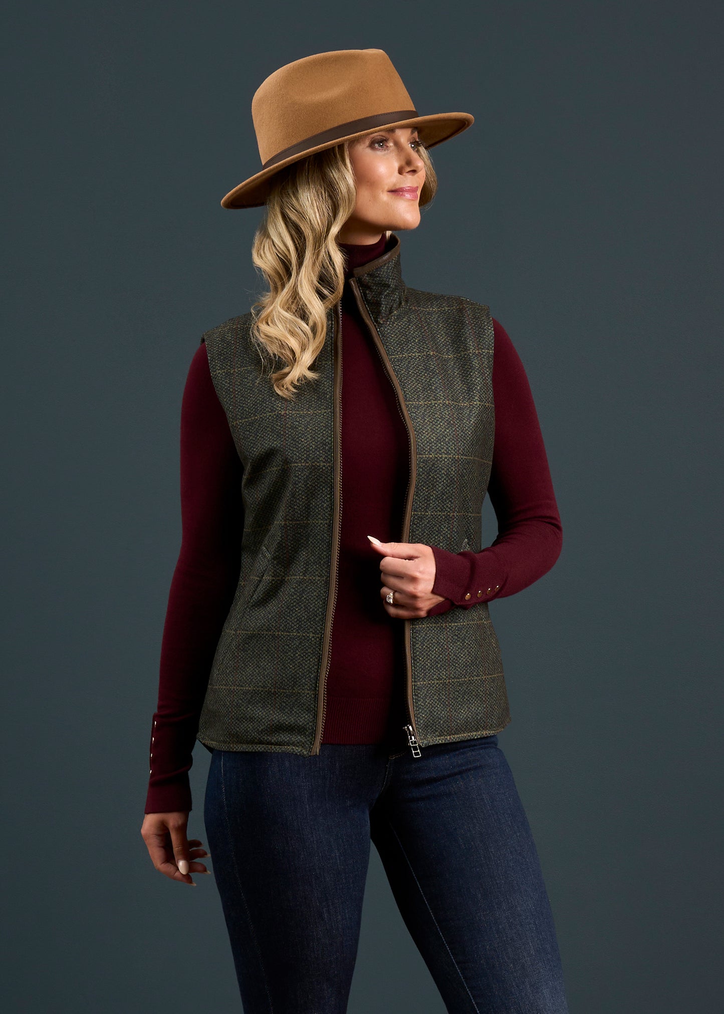 Didsmere Ladies Technical Tweed Gilet In Myrtle - Regular Fit