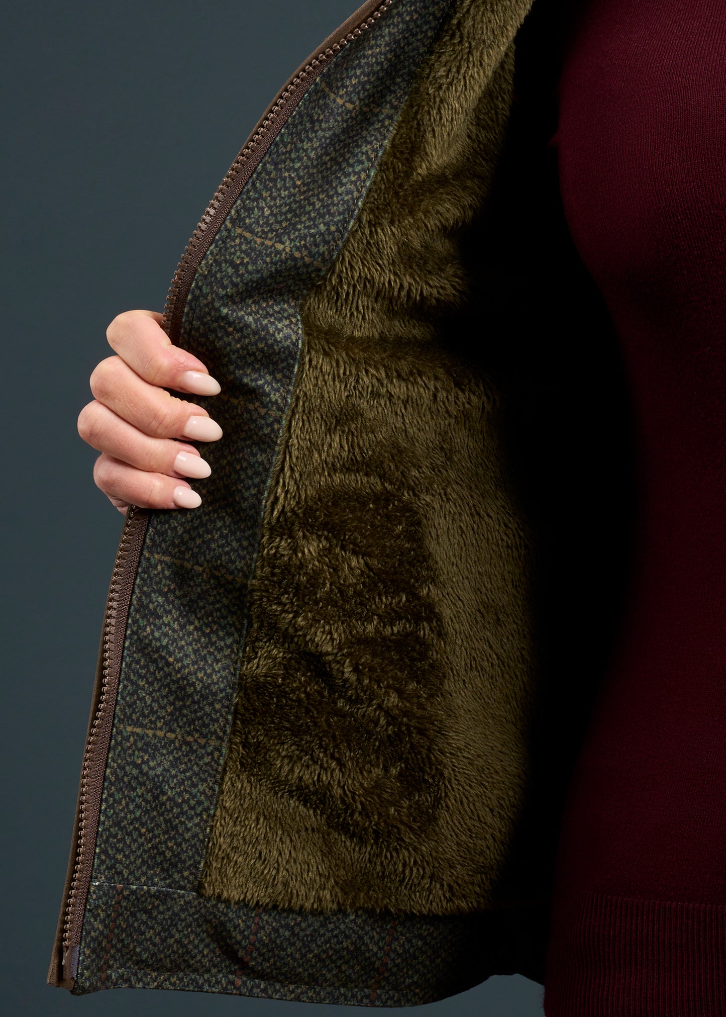 Didsmere Ladies Technical Tweed Gilet In Myrtle - Regular Fit