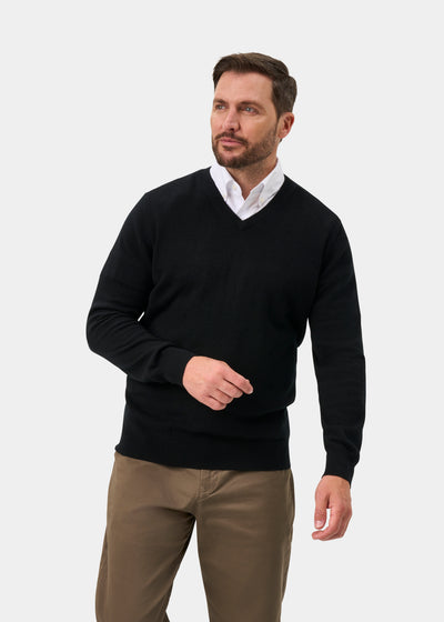 Haddington Cashmere Jumper in Black - Regular Fit