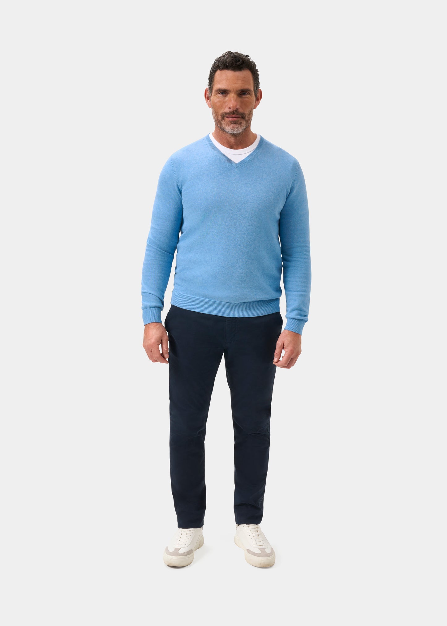 Men's Cotton Cashmere Vee Neck Jumper in Light Blue