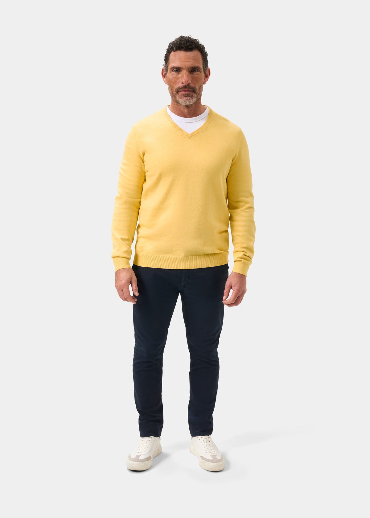 Men's Cotton Cashmere Vee Neck Jumper in Yellow
