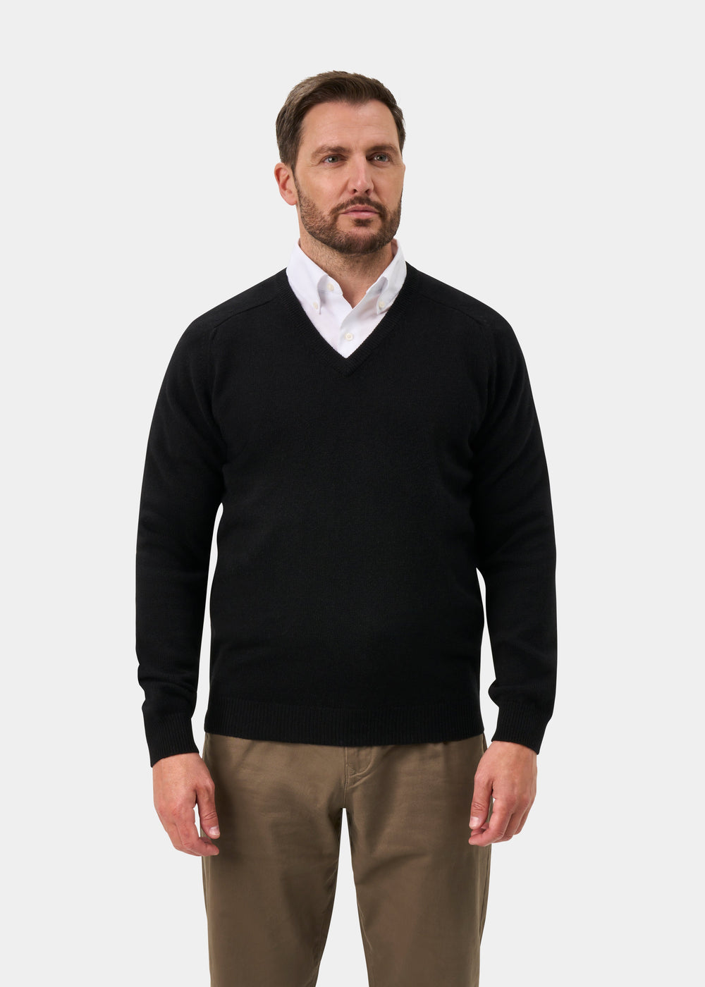 Kilsyth Lambswool V-Neck Jumper In Black - Regular Fit