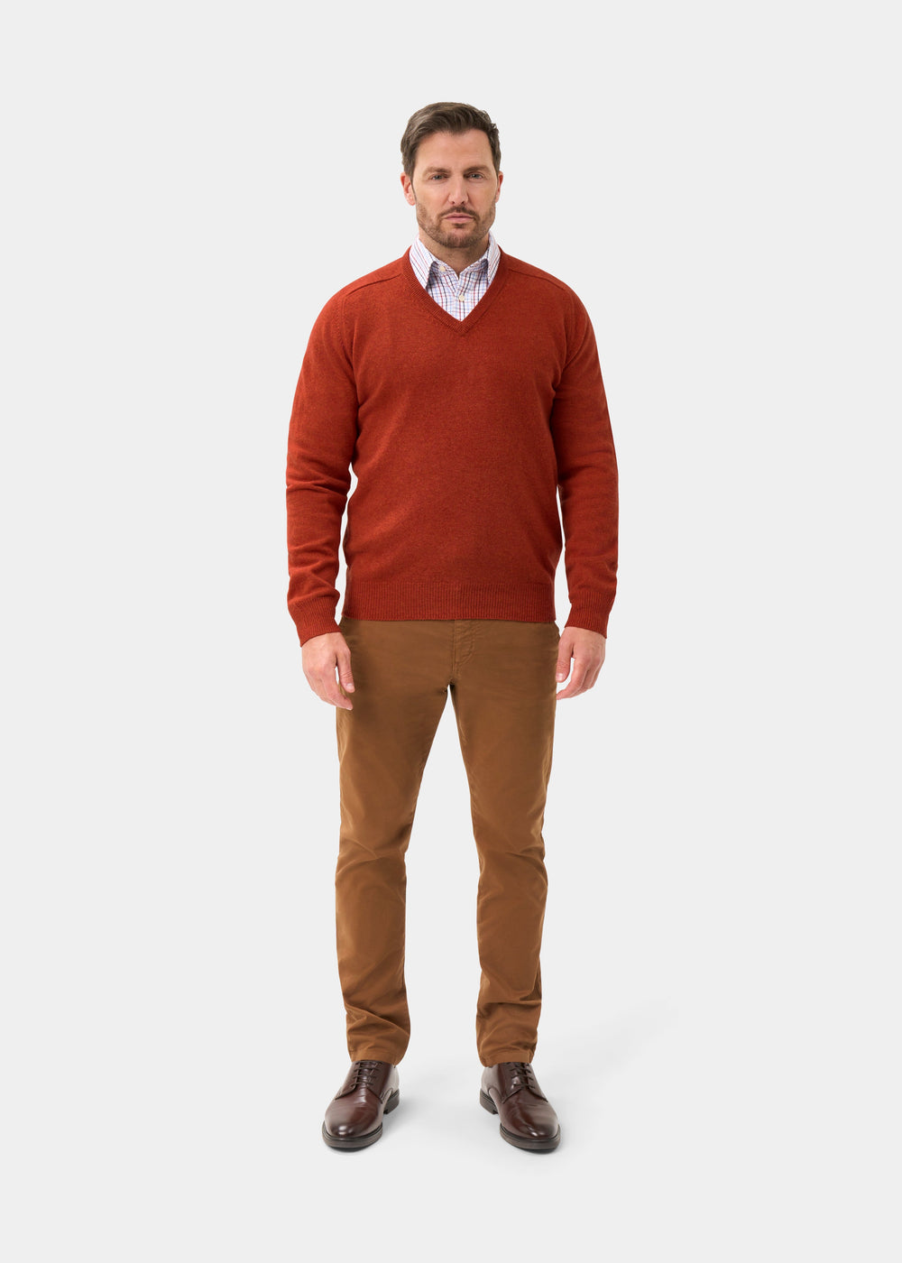Men's Lambswool Vee Neck Jumper in Ember