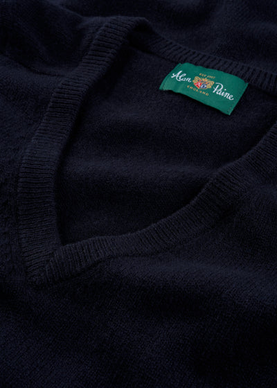 Men's Lambswool Vee Neck Jumper in Navy
