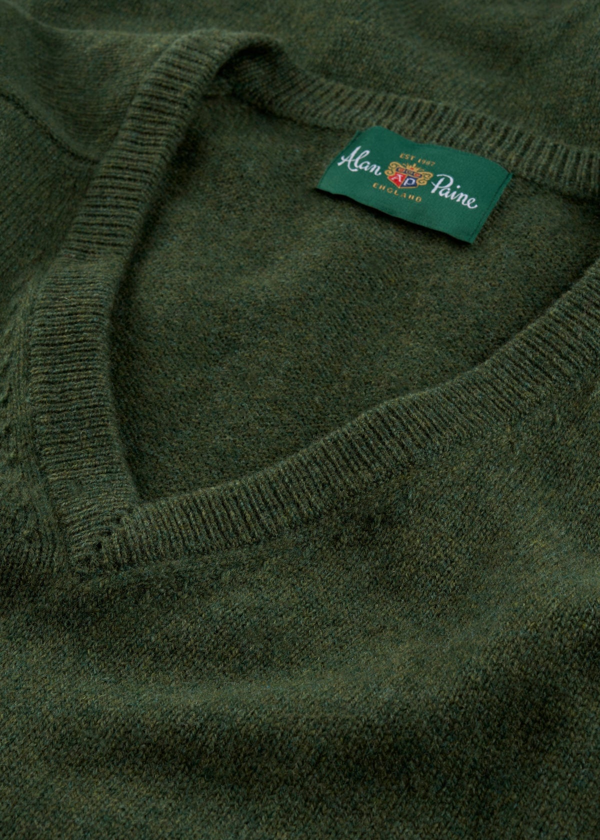 Men's Lambswool Vee Neck Jumper in Rosemary