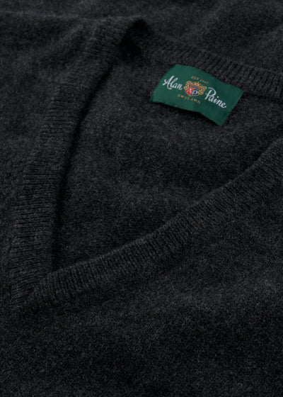 Men's Lambswool Slipover Vee Neck Jumper in Charcoal