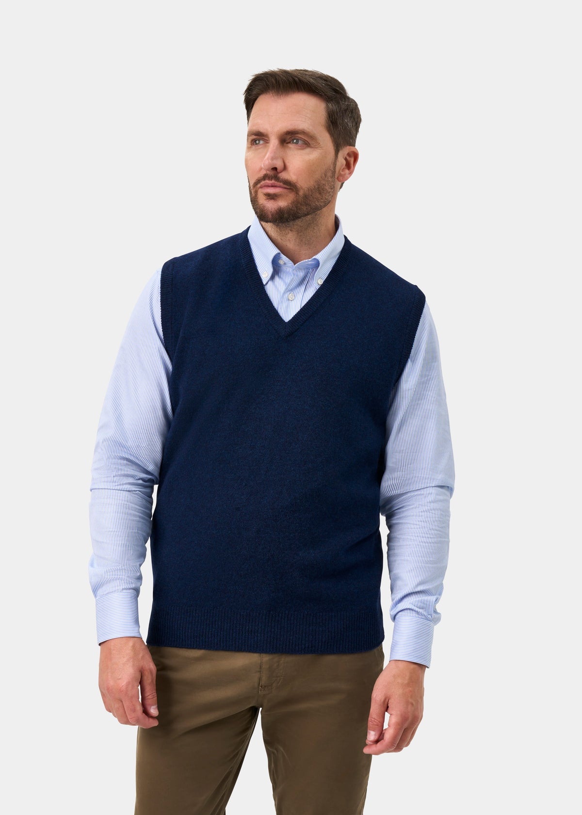 Norfolk Lambswool V-Neck Slipover In Indigo - Classic Fit