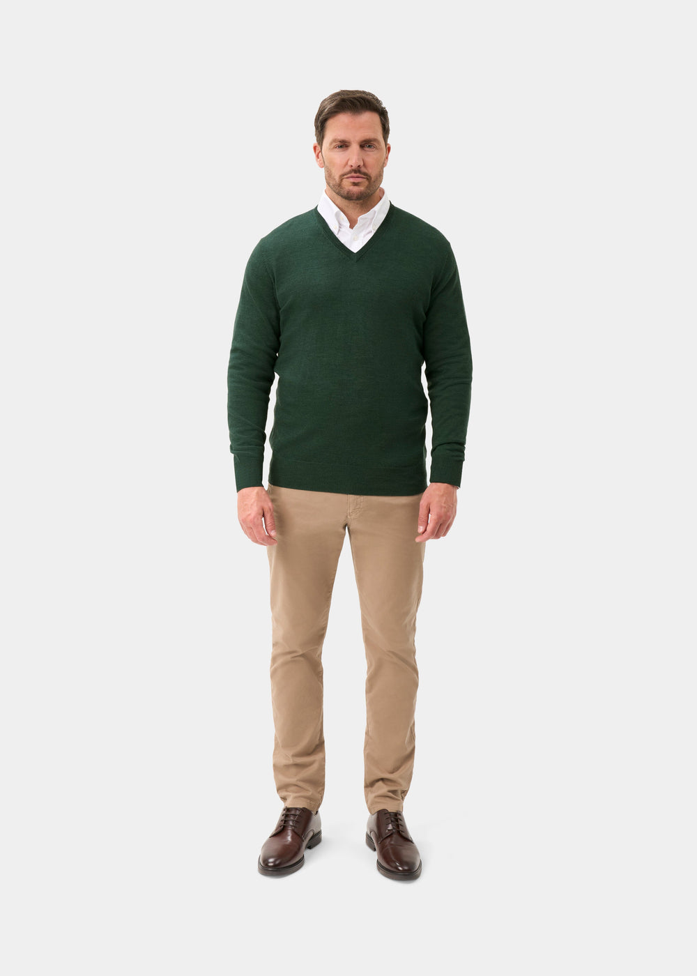 Men's Merino Wool Vee Neck Jumper in Hunter Green
