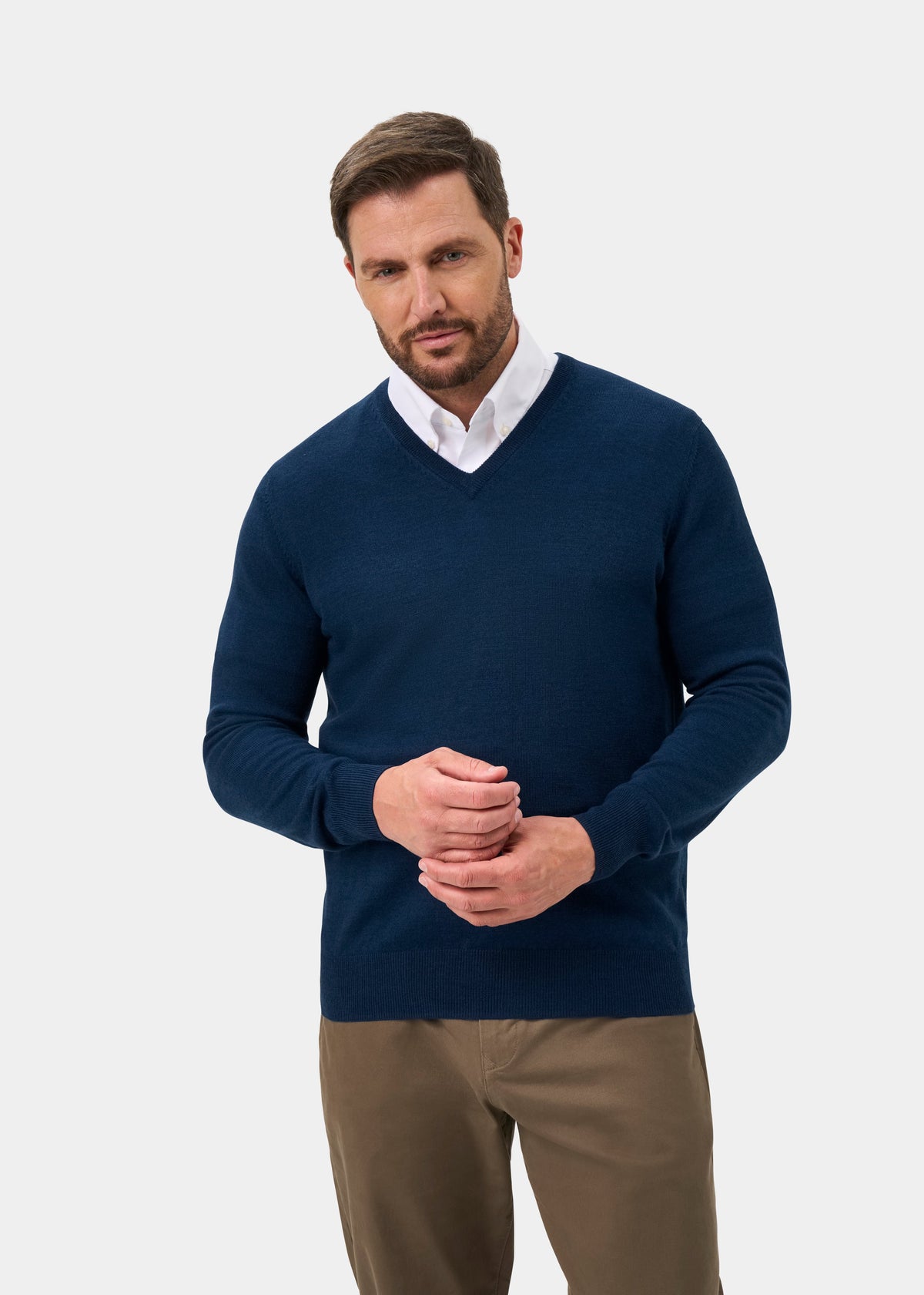 Millbreck Merino Wool V-Neck Jumper In Indigo - Regular Fit