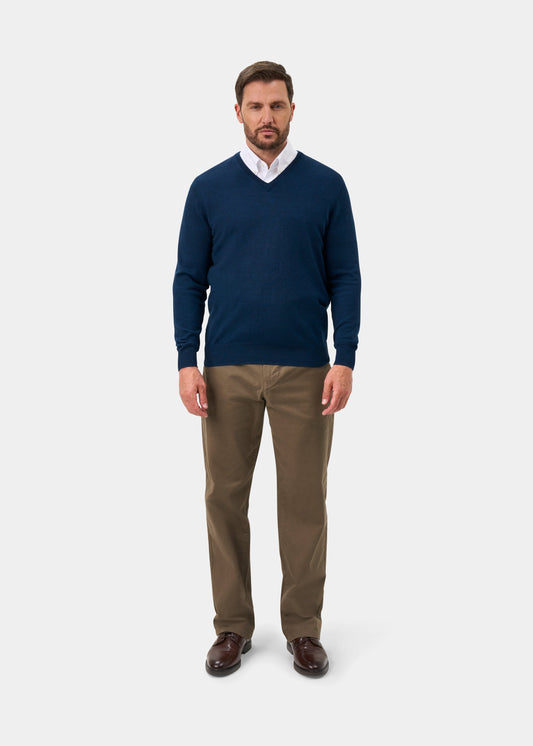 Millbreck Merino Wool Vee Neck Jumper In Indigo - Regular Fit