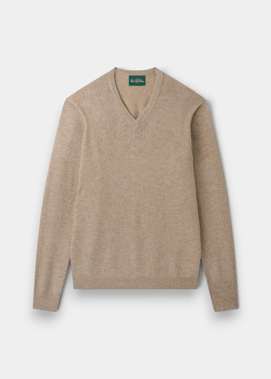 Alan Paine Hampshire classic fit V-neck jumper in linen lambswool with saddle shoulder and ribbed cuffs.