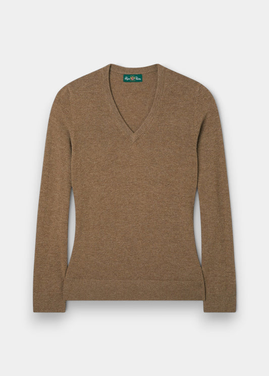 Isla Wool & Cashmere V-Neck Jumper in Pecan, regular fit, long sleeves, ribbed cuffs and hem on white background.
