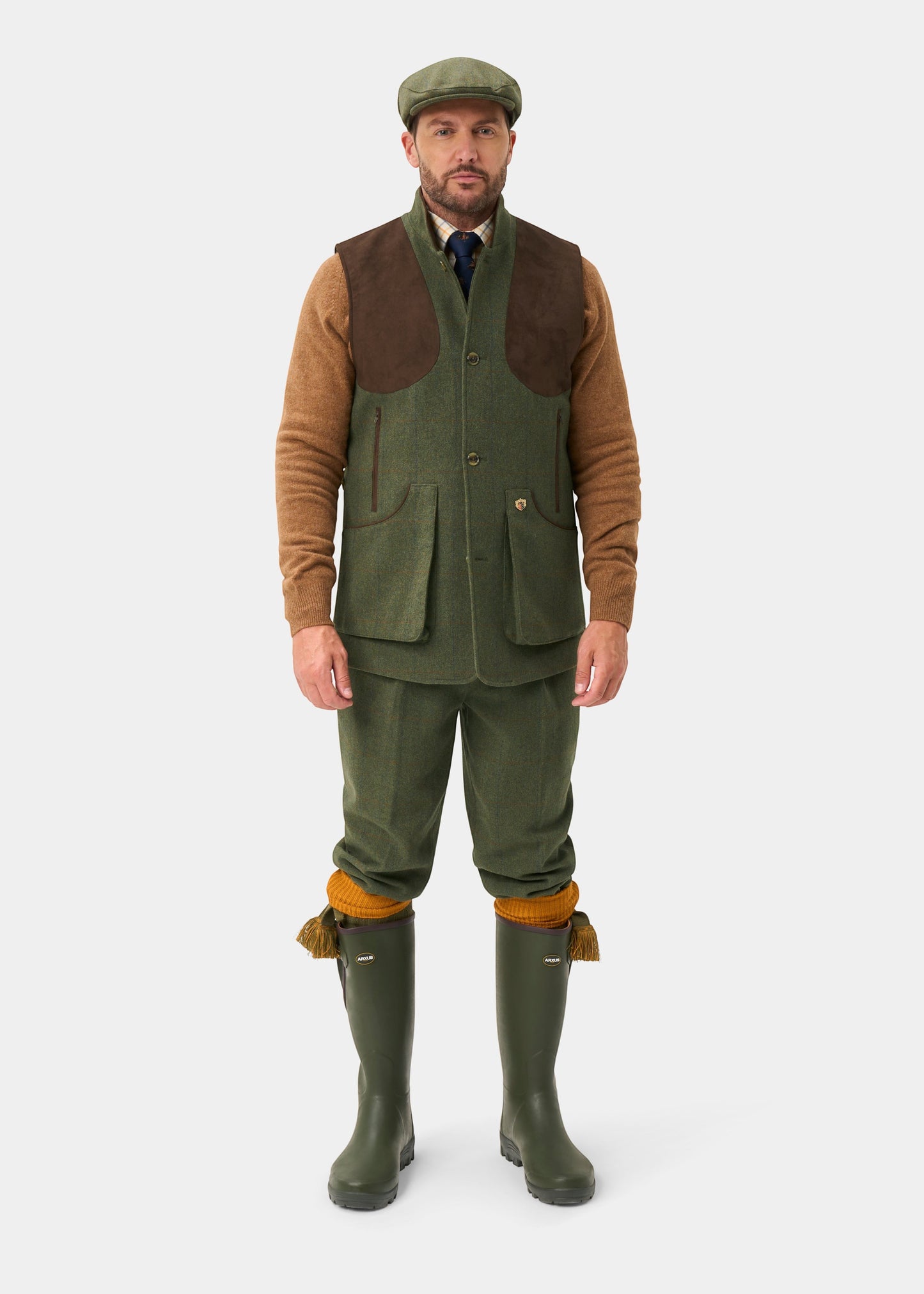 Combrook Men's Tweed Water Repellent Shooting Gilet in Mariner -  Shooting Fit
