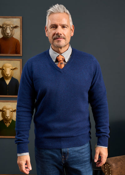 Hampshire Lambswool Jumper in Indigo 